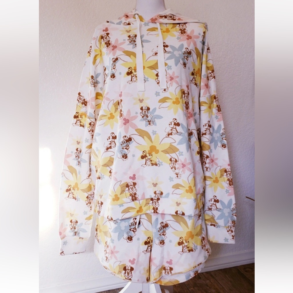 Floral Minnie Mouse Print Hoodie and Shorts Set